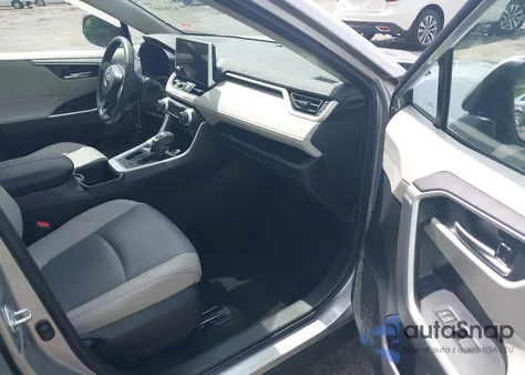 2023 Toyota Rav4 Xle Premium z USA, uszkodzony, nr VIN 2T3C1RFV2PC233063